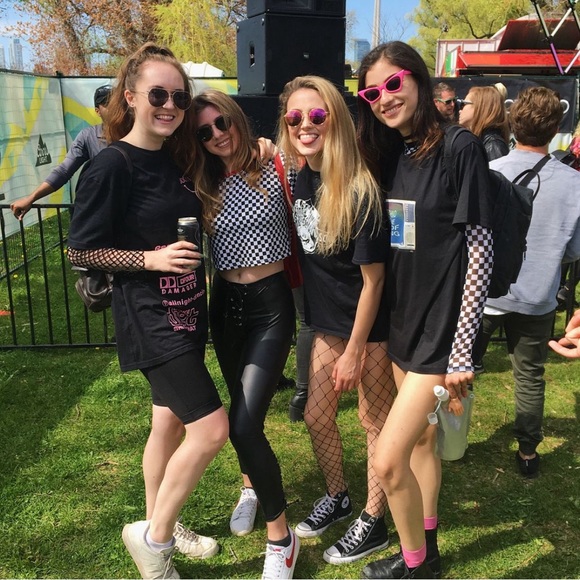 Checkered Crop Top - Picture 2 of 2